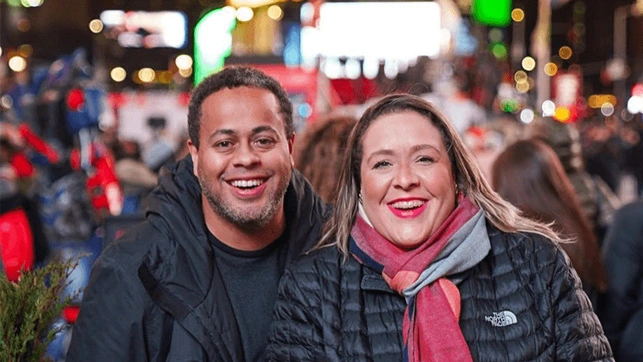 Pati e Jairo na Times Square, Nova York, EUA