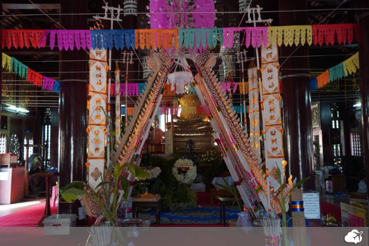 altar do templo wat lok molee