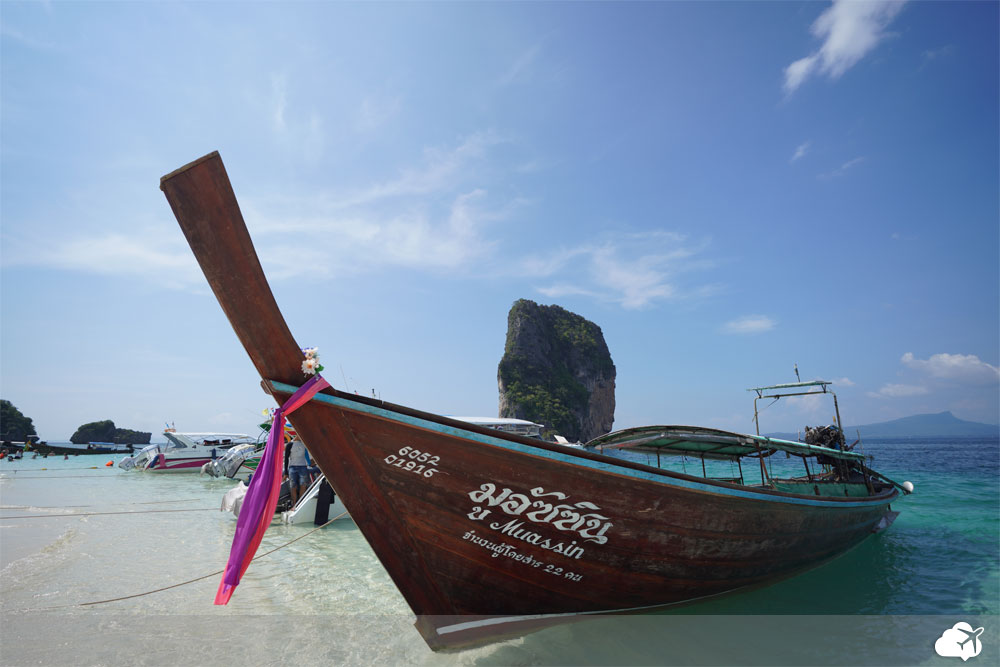 barco longtail em krabi tailandia